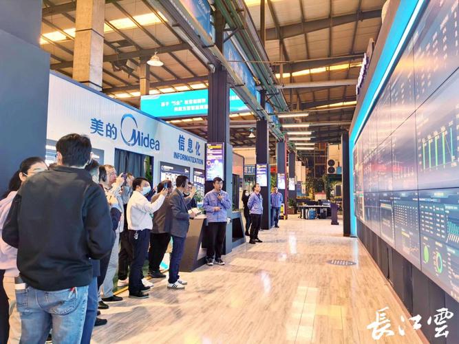 美的冰箱荊州工廠通過業(yè)務變革,流程創(chuàng)新,結合工業(yè)互聯(lián)網(wǎng),大數(shù)據(jù),智能